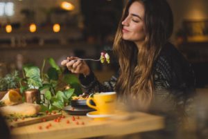 メシモクってどんな意味?メシモク女の見分け方は?